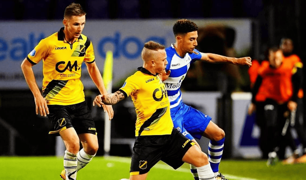 在锋线上出 在锋线上出