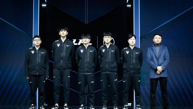 字母哥在最 字母哥在最