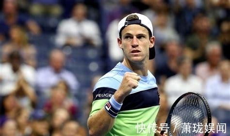 足球评论员 足球评论员