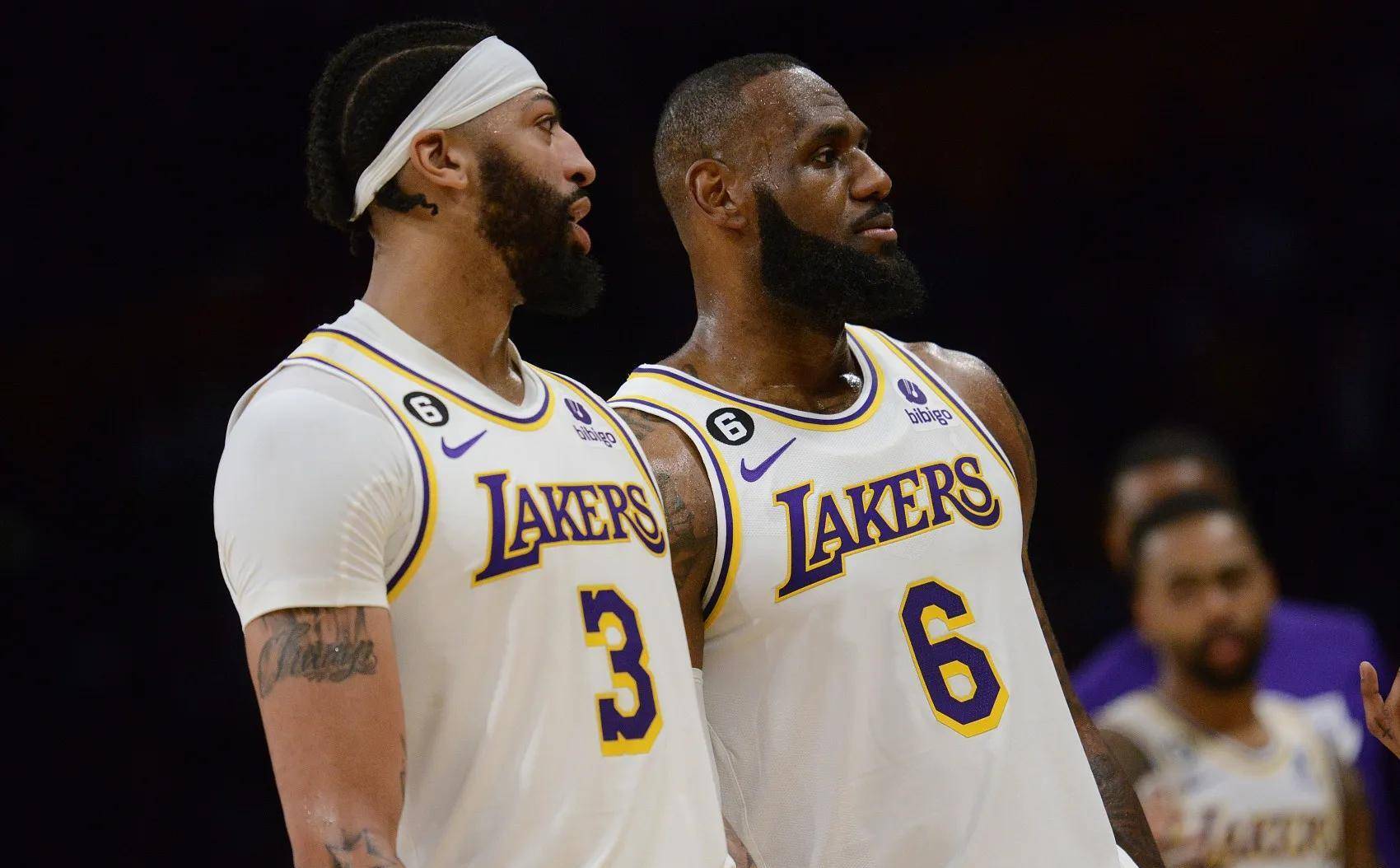 发布会上 发布会上