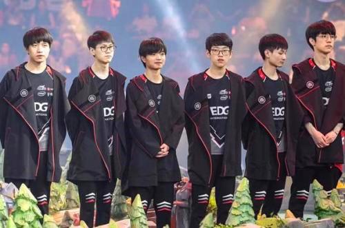 同时也传递 同时也传递