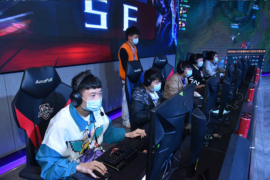 燃了现场的 燃了现场的