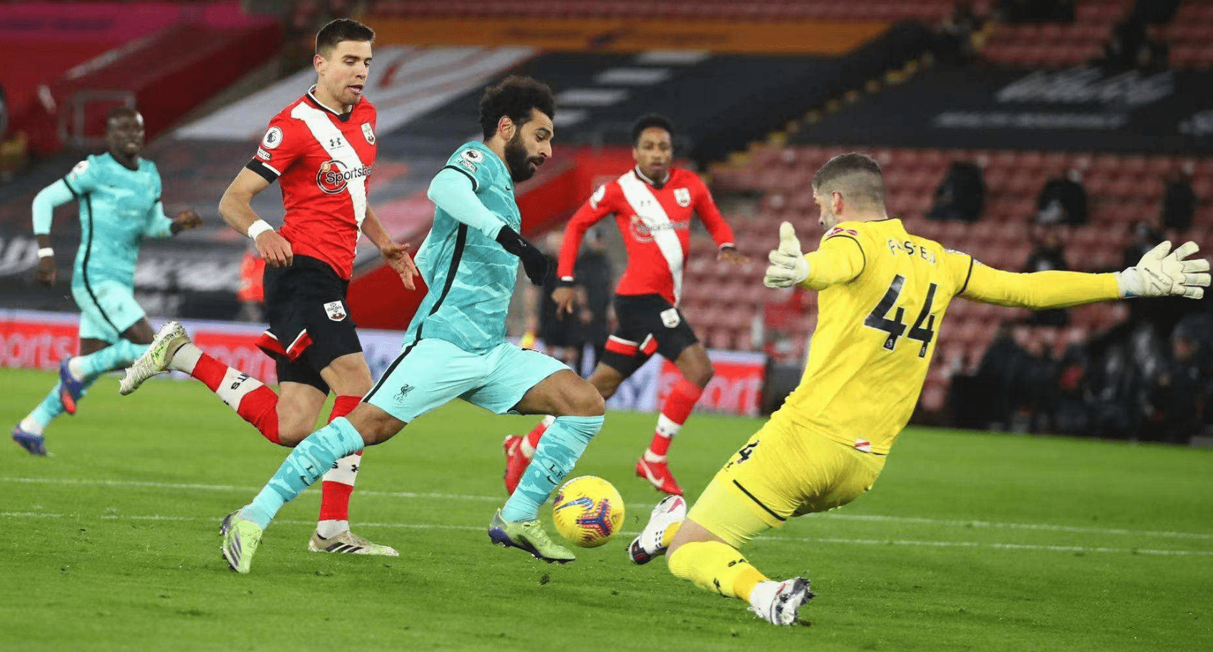 都展示出中 都展示出中